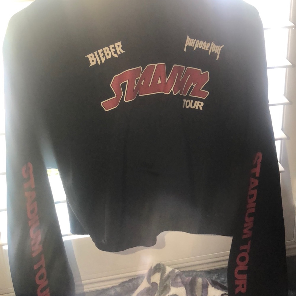 Crop hoodie from Justin Biebers tour